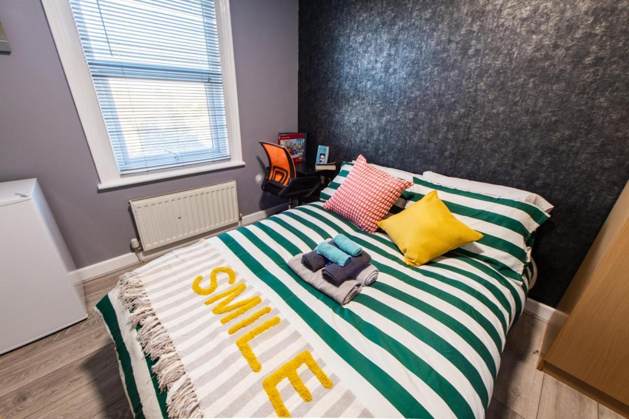 Heart Of Maidstone - Premium Double Rooms With Free Wi-Fi Exterior foto