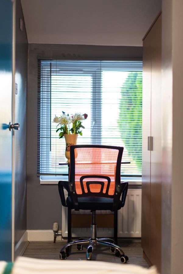 Heart Of Maidstone - Premium Double Rooms With Free Wi-Fi Exterior foto
