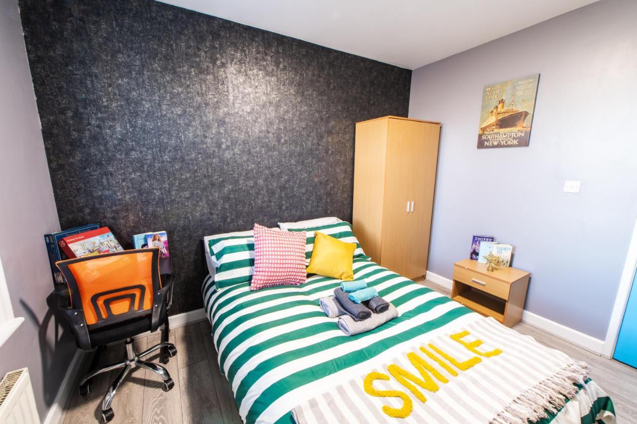 Heart Of Maidstone - Premium Double Rooms With Free Wi-Fi Exterior foto